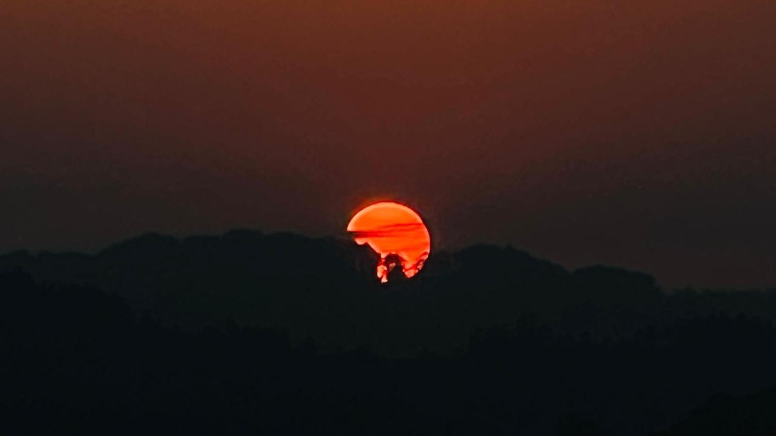 Sunset Homestay *